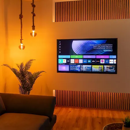 Apartmán P-hosting Modernes Zwischen Ravensburg Und Dem Altdoerferwald, 110qm, Familienfreundlich, Separater Eingang, Kaffeevollautomat, Baecker Und Pizzeria 15 Meter, Spielplatz 50 Meter, 20 Km Zum Bodensee, 30km In Berge